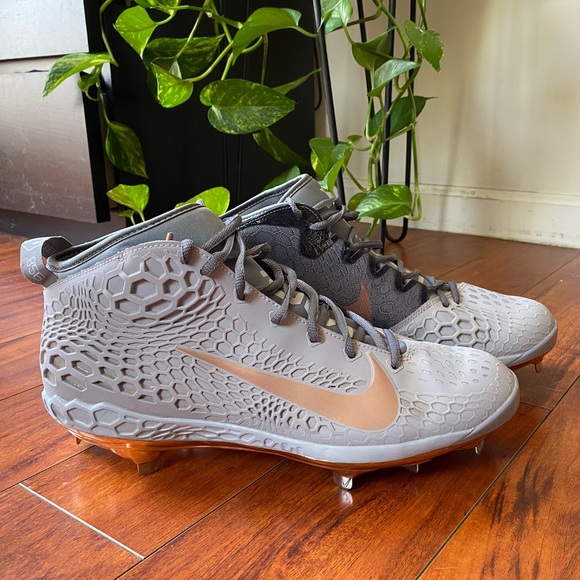 rose gold baseball cleats
